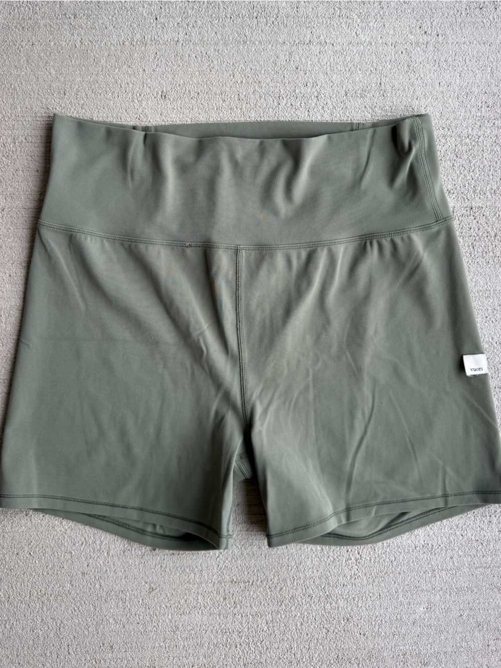 Vuori Women’s XL Light Olive green high waisted rise bike shorts 4” inseam